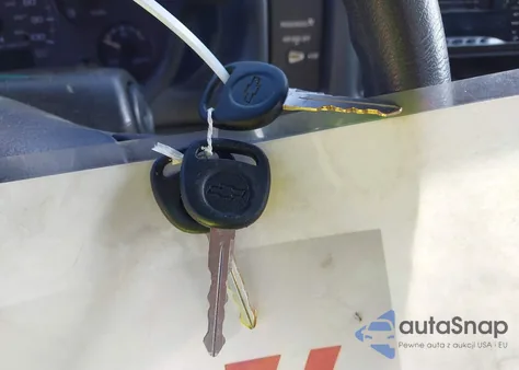 2003 Chevrolet S-10 из США, поврежденный, VIN 1GCCS14H438287068